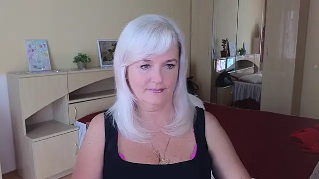 Snapshot of Vina_Vision chatting on 09/26/25, 10:08 Vina Vision online show from 09/26/25, 10:08