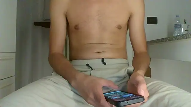 Snapshot of Sam_00096 chatting on 09/20/25, 07:26 Sam 00096 online show from 09/20/25, 07:26