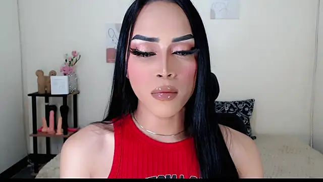 Snapshot of Lessandra_Lust chatting on 10/05/25, 11:02 Lessandra Lust online show from 10/05/25, 11:02