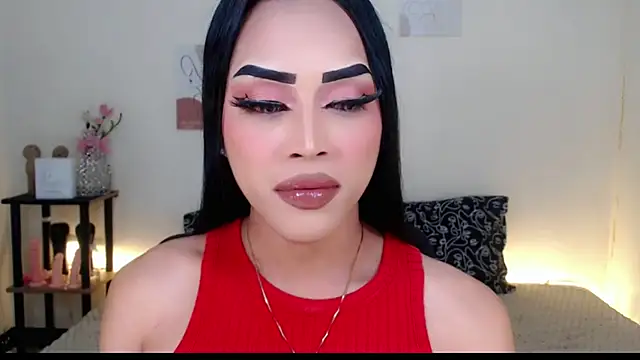 Snapshot of Lessandra_Lust chatting on 10/09/25, 11:03 Lessandra Lust online show from 10/09/25, 11:03