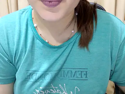 Snapshot of sizzling_alice chatting on 09/22/25, 08:55 sizzling alice online show from 09/22/25, 08:55