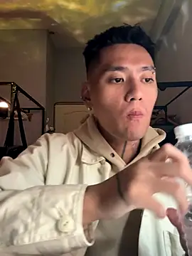 marz-z7-o online show from 10/29/25, 12:18