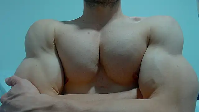 Snapshot of Rocky_Muscle chatting on 05/11/26, 04:18 Rocky Muscle online show from 05/11/26, 04:18