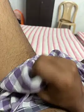 Snapshot of usermood2000 chatting on 01/07/26, 06:27 usermood2000 online show from 01/07/26, 06:27