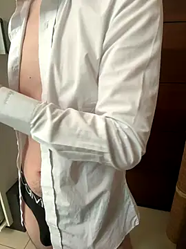 Snapshot of blaconeboy chatting on 09/21/25, 01:18 blaconeboy online show from 09/21/25, 01:18