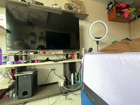 amanne misa online show from 11/12/25, 05:13