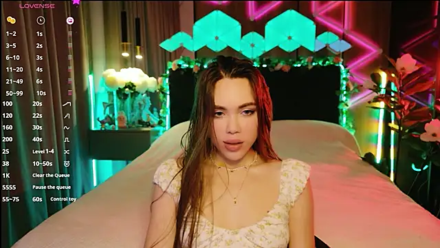 MimiFors online show from 10/12/25, 03:44