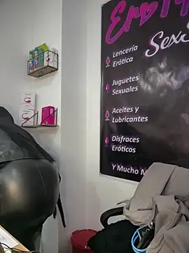 -Mia1 online show from 02/07/26, 11:58