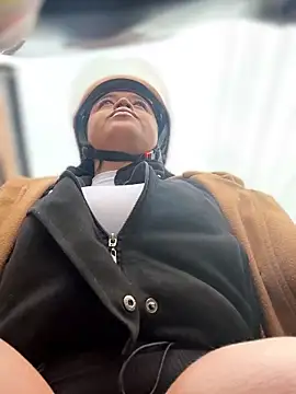 -Mia1 online show from 03/24/26, 12:21