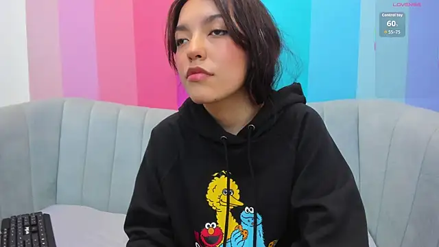 Elliecute online show from 09/24/25, 02:20