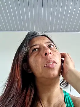 maleja23 online show from 09/10/25, 02:39