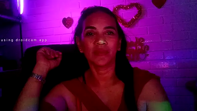 MiiaVelasquez online show from 02/11/26, 04:39