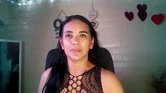 MiiaVelasquez online show from 04/01/26, 04:35