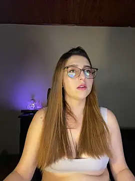 CoraVibes online show from 10/01/25, 07:42