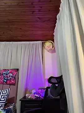 CoraVibes online show from 02/07/26, 12:31