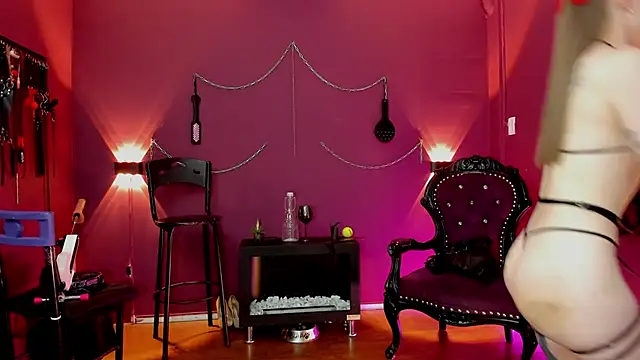 Greciaa Romaa online show from 06/19/26, 11:14