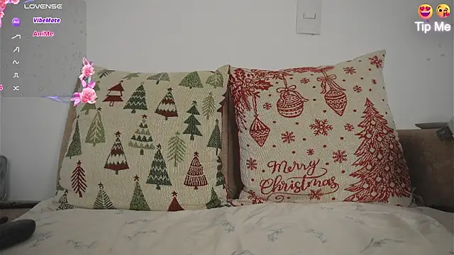 Roxybeautyy online show from 03/14/26, 09:42