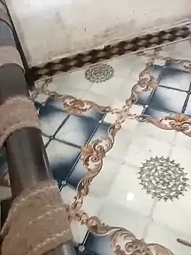 Pooja-guptq online show from 11/08/25, 07:08