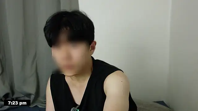 Snapshot of min9811 chatting on 04/19/26, 10:25 min9811 online show from 04/19/26, 10:25
