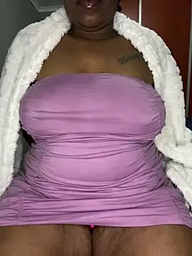 Snapshot of fatpussydallx chatting on 07/17/26, 03:24 fatpussydallx online show from 07/17/26, 03:24