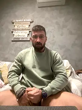 GmGit online show from 11/24/25, 10:37