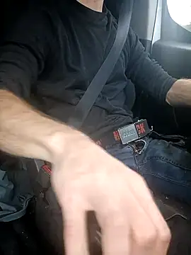 Snapshot of PrettyBoyNicky@xh chatting on 10/17/25, 03:03 PrettyBoyNickyxh online show from 10/17/25, 03:03