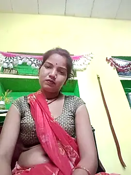 Snapshot of Seema_guptaji chatting on 04/17/26, 06:22 Seema guptaji online show from 04/17/26, 06:22