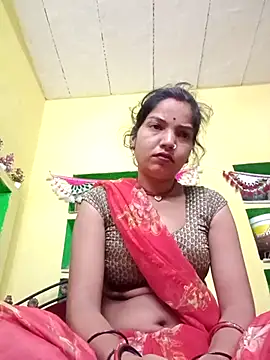 Snapshot of Seema_guptaji chatting on 05/07/26, 10:04 Seema guptaji online show from 05/07/26, 10:04
