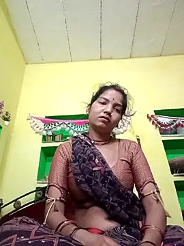 Snapshot of Seema_guptaji chatting on 05/08/26, 10:15 Seema guptaji online show from 05/08/26, 10:15