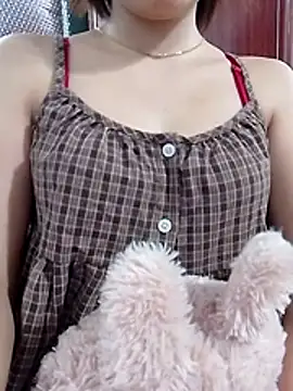 Snapshot of MyMy08 chatting on 06/18/26, 03:29 MyMy08 online show from 06/18/26, 03:29