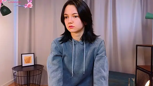 PamilaGrassle online show from 09/19/25, 03:52