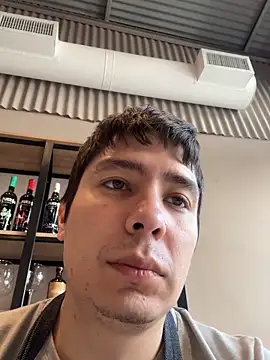 Snapshot of 9999Alez chatting on 09/12/25, 01:44 9999Alez online show from 09/12/25, 01:44