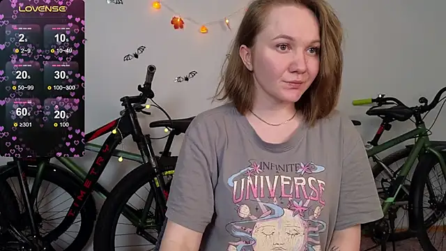 BellaMurrr online show from 10/24/25, 05:37