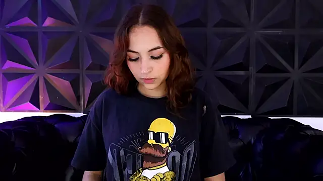 Arianaa Jones  online show from 10/06/25, 12:57