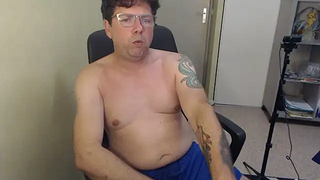 blueandwhite1 online show from 07/10/26, 02:30