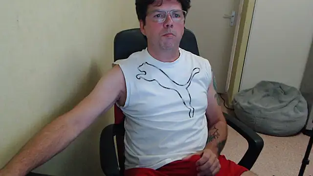 blueandwhite1 online show from 07/28/26, 03:21