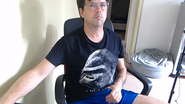 blueandwhite1 online show from 07/31/26, 02:38