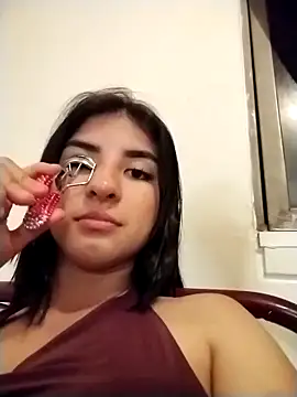 Snapshot of ioto_chiara07 chatting on 09/29/25, 02:27 ioto chiara07 online show from 09/29/25, 02:27