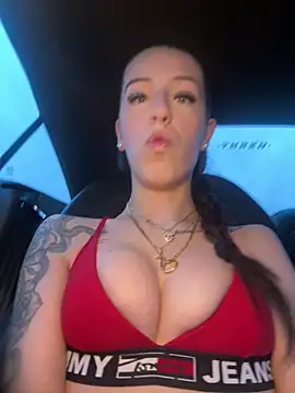 lisapeperoni online show from 02/11/26, 04:34