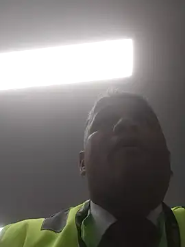 danigarci2307 online show from 09/15/25, 09:15