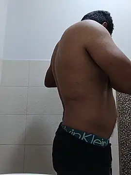 danigarci2307 online show from 11/21/25, 05:22