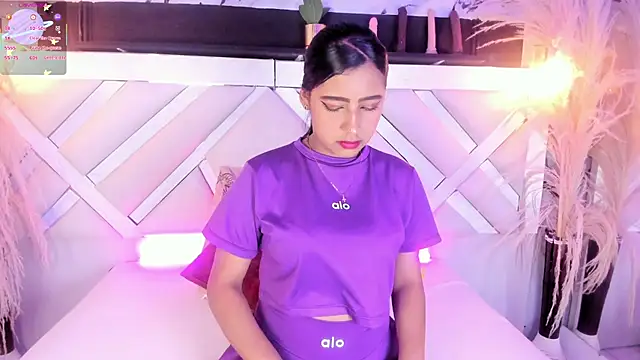 Zoe-Johnson  online show from 05/09/26, 10:04