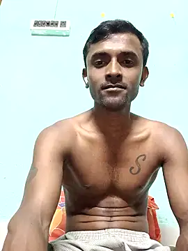 ShinuRoy online show from 04/05/26, 01:08