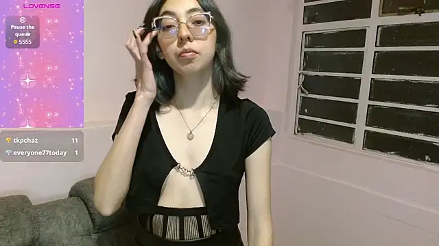 AnnieSparkle online show from 11/06/25, 11:37