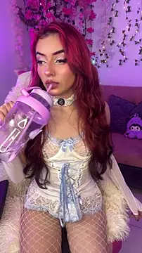 Snapshot of LucyGray chatting on 06/08/26, 04:35 LucyGray online show from 06/08/26, 04:35