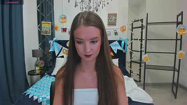 LoraSunnyy online show from 10/02/25, 07:37