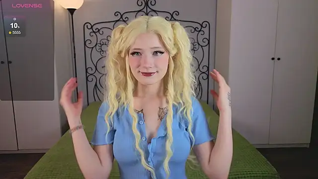 oliviafairy1 online show from 09/20/25, 03:24