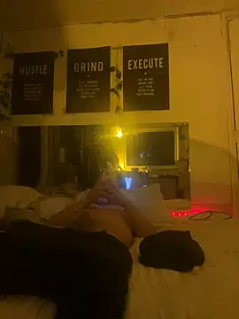 Snapshot of B3toBaby chatting on 01/13/26, 12:43 B3toBaby online show from 01/13/26, 12:43