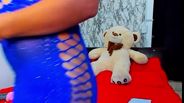 Snapshot of maia_bronce chatting on 09/20/25, 07:37 maia bronce online show from 09/20/25, 07:37