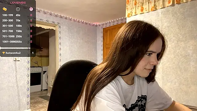 Lia rise online show from 10/27/25, 05:06